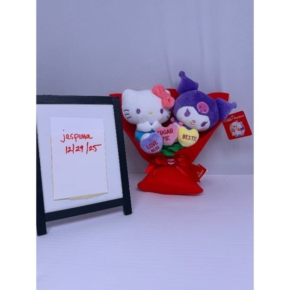 NWT - Hello Kitty and Friends Valentines Sweetheart Plush Bouquet - 2 characters - Picture 2 of 4